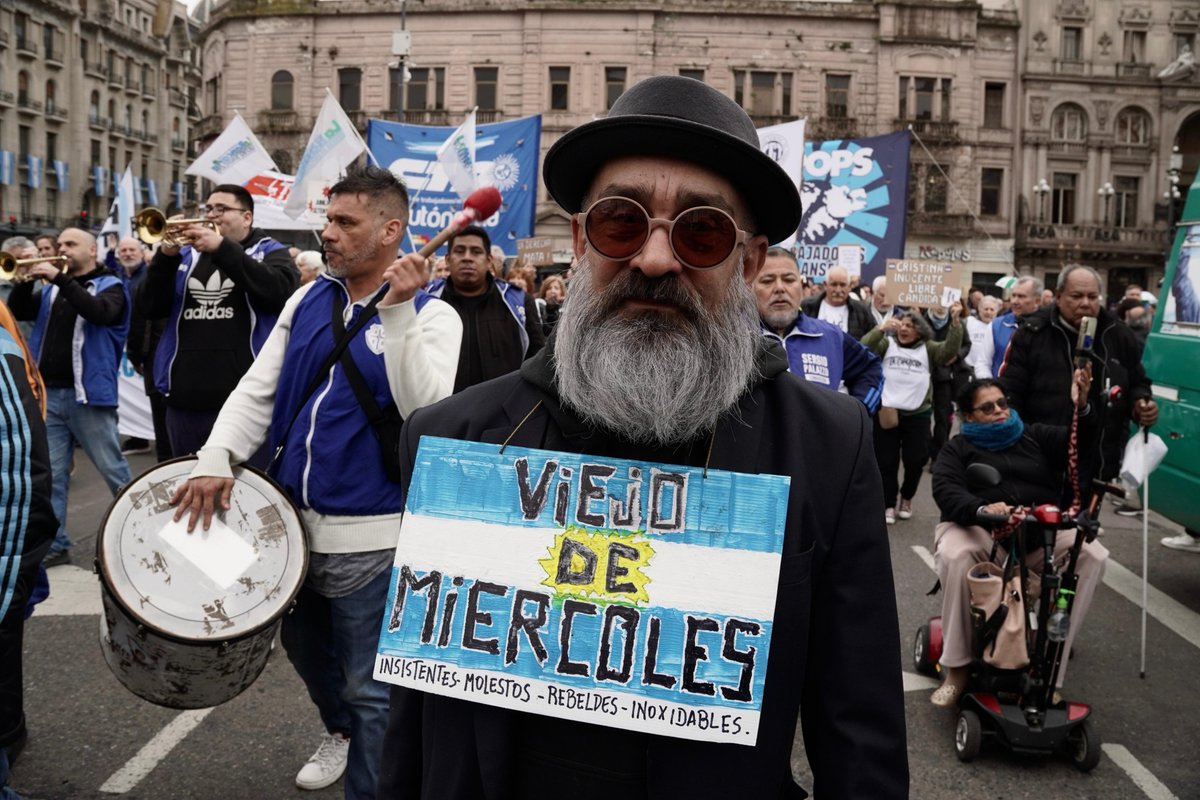 Uyo_Ciudad's tweet photo. Las Malvinas son Argentinas. La tierra, el agua y la lucha de lxs jubiladxs, también.

🇦🇷 Mañana: ¡TODXS AL CONGRESO! https://t.co/lspHvZyREs