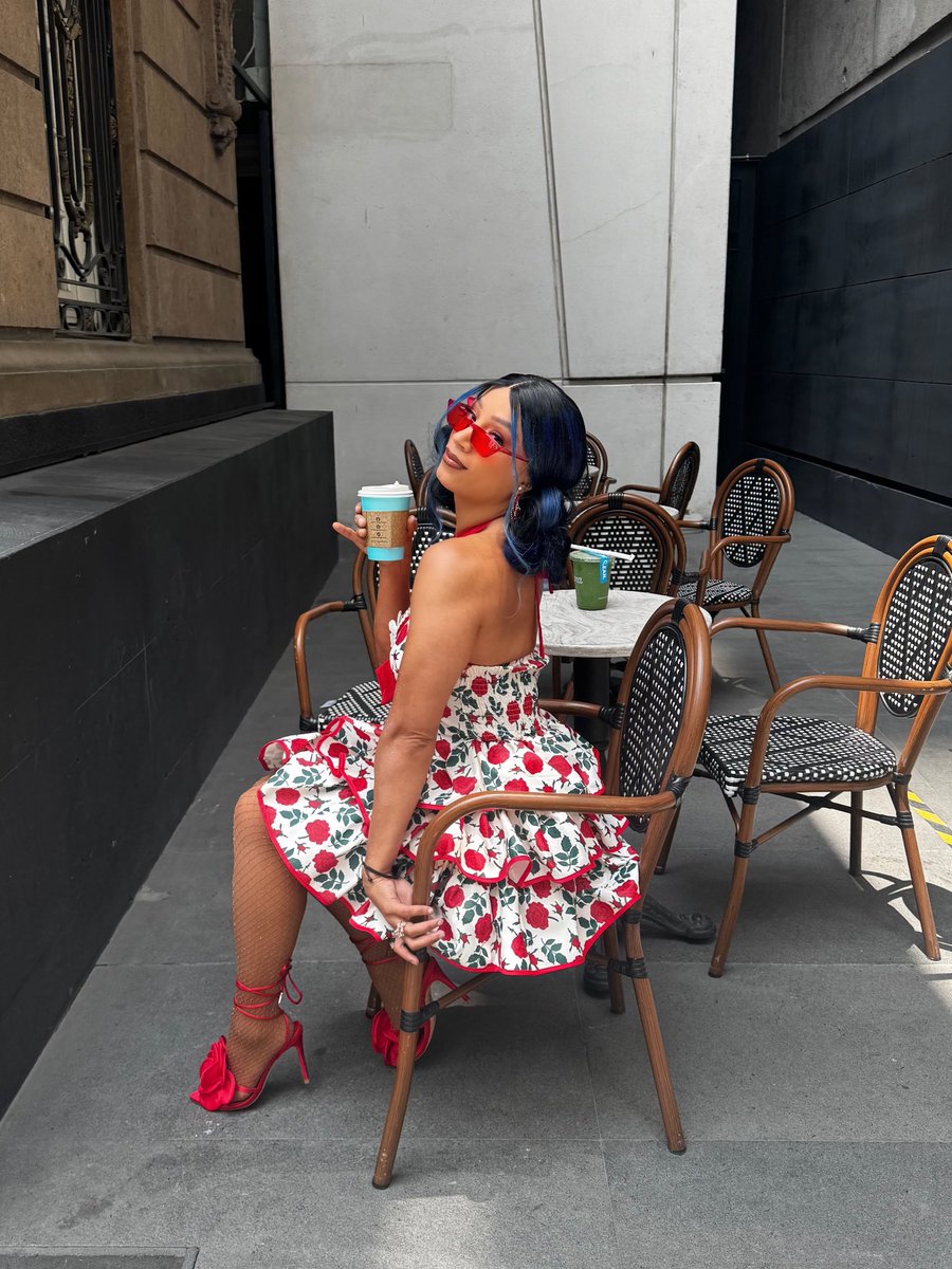 ThePriceIsMone's tweet photo. Red flags? No thanks. Red heels? Always. https://t.co/9fvlrXGExa