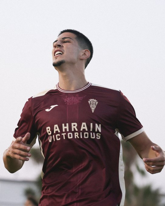 kitgolcamisetas's tweet photo. AIRE ROMANO 🪖🏹

👉 Consigue ya la TERCERA EQUIPACIÓN del Córdoba de la nueva temporada 26/27. Pregunta por tu camiseta por MD o visita nuestra web:

VISÍTALA 👉👉👉 https://t.co/BbUFo5W3qm 🔗 https://t.co/TnXvAp63Uc