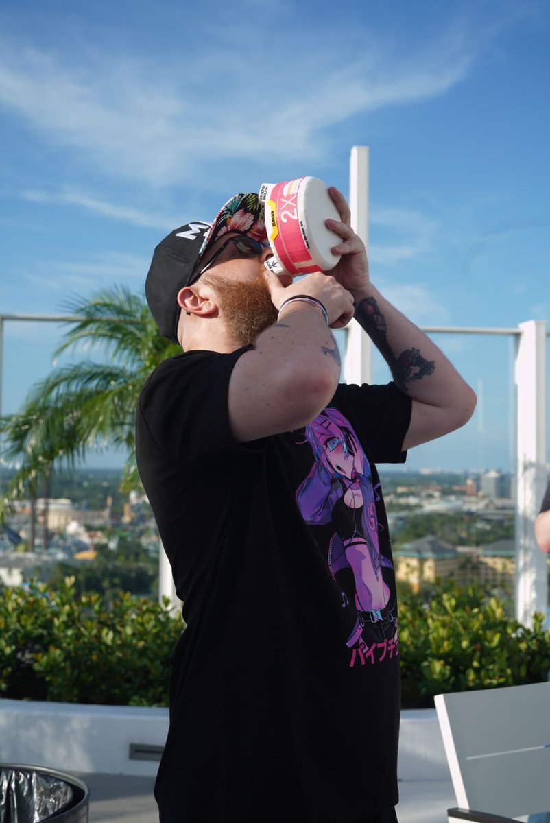 SpiritXO__'s tweet photo. Here it is… the official Liquid Cheeseburger challenge footage from @GCXEvent 

Huge shoutout to Pat O Brian’s for blending our burger 🙏🏼✨ and @Xeed2t for these insane photos

@MarathonTheGame @asalisbury @malikshelp @Cozmo23 #marathoncreator #GCX2026 https://t.co/UjZO48iqRL
