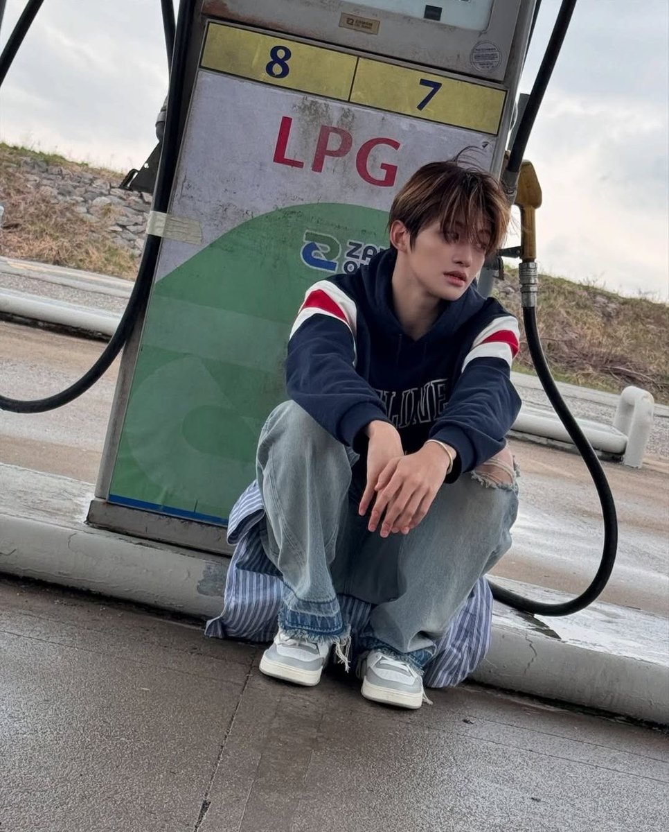 wunggi2's tweet photo. 아무튼 최영졔 지 멋대로야…
그게 마지막 바다일 줄 알았으면 사진 더 찍어둘걸…

#햎재 https://t.co/RCvgkDwqln