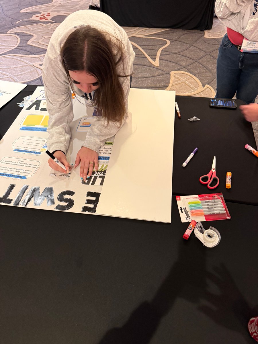 bgcarizona's tweet photo. Our teens took Arizona's voice to Capitol Hill!
Four leaders from our Sands Branch represented #BGCAZ at the 2026 Summit for America's Youth, meeting with Arizona lawmakers to advocate for opportunities that help young people thrive. https://t.co/DiBXBED3Ot