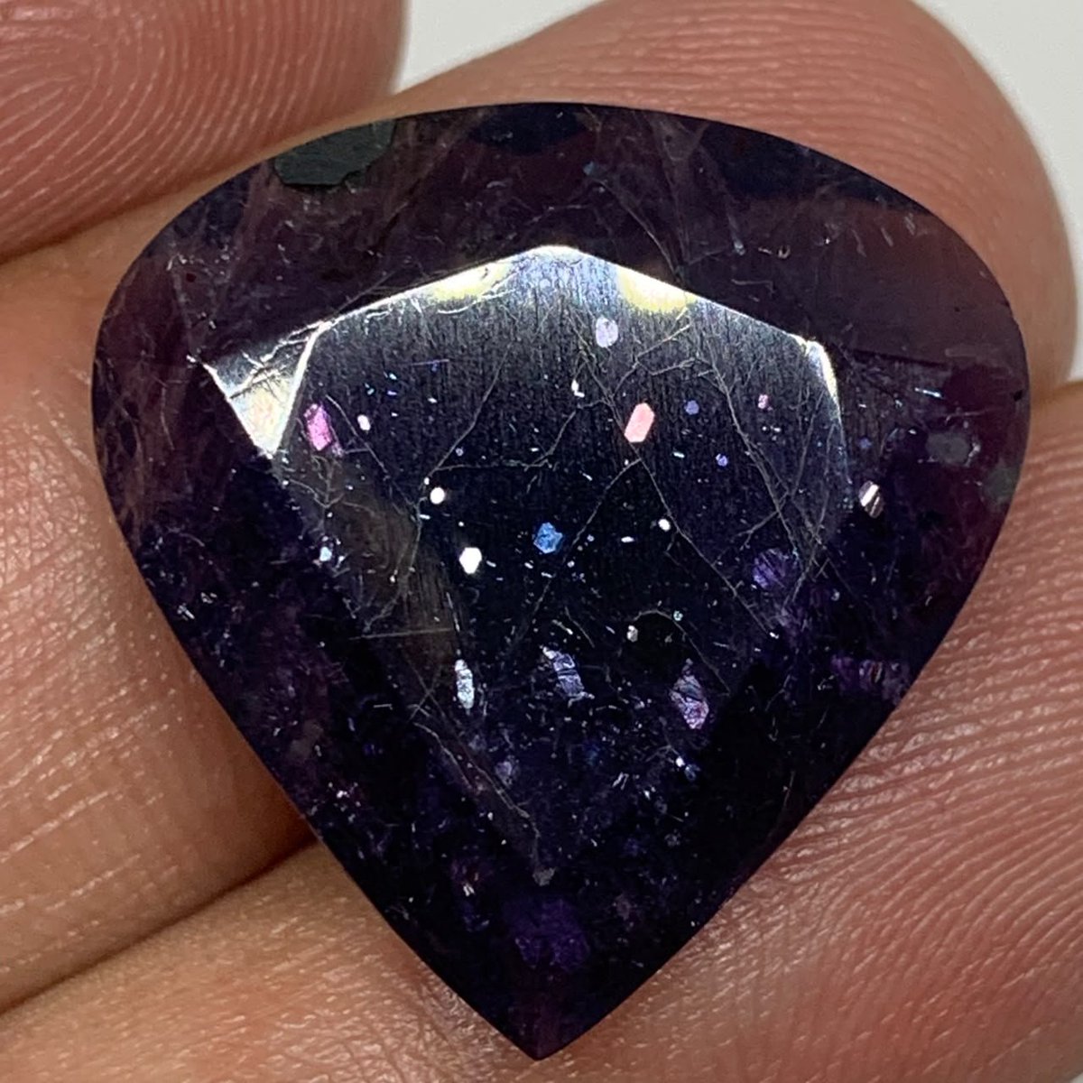 mudassirof32069's tweet photo. Best and Unique Quality Bloodshot Iolite sunstone from Tanzania Mines Check New listing in my Etsy Shop https://t.co/01bPXtAuuT
#confettisunstone #sunstone #Tanzania #feldspar #moonstone 
#rainbowsunstone #iolite #iolitesunstone https://t.co/MhDeSuxRBN