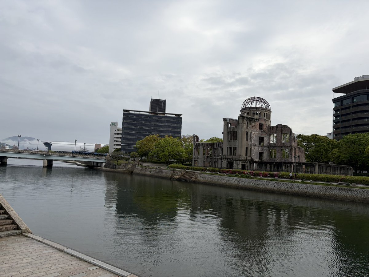 ULTRANAGASAKI's tweet photo. 8月6日は広島原爆の日

原爆が投下された8時15分
長崎でもサイレンなります

今年広島に行けたからこそより一層、強くなった想い

ヒロシマ、ナガサキのような惨事が二度とおこらぬよう平和への祈りと、原爆で亡くなられた方々へ哀悼の意を込めて黙祷を宜しくお願いします

#8月6日
#ノーモアヒロシマ https://t.co/RjCrhQJu2S