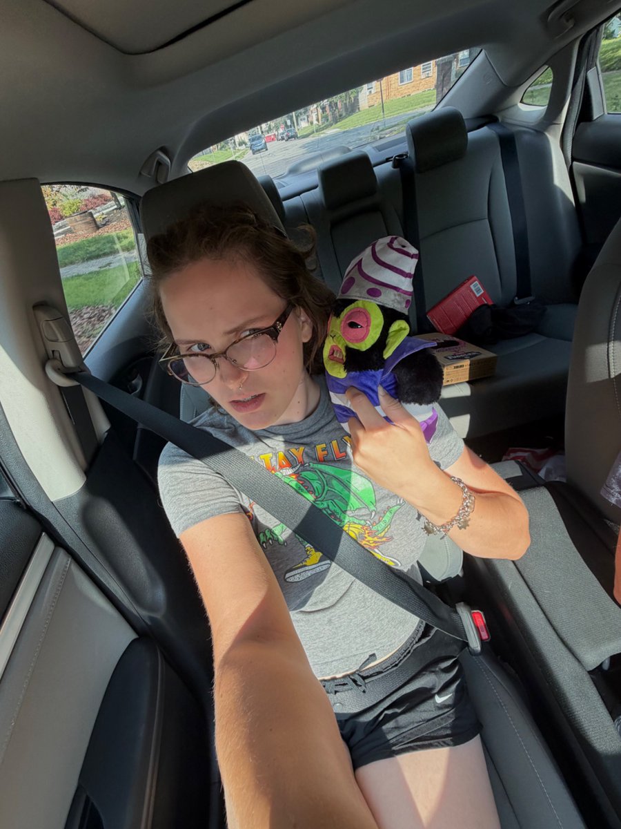 theepgia's tweet photo. Ted Lasso drop + MJ said its time to serve face with mama https://t.co/YvtJh1fZxR
