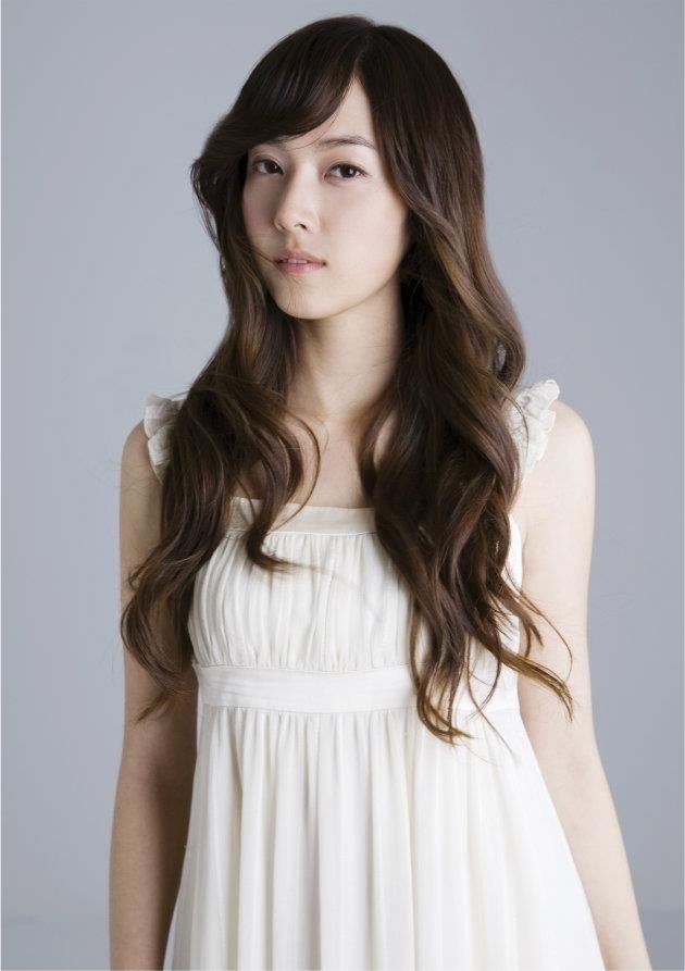snsdsarchive's tweet photo. happy 19th debut anniversary to jessica jung! https://t.co/hkhuSjFp7M