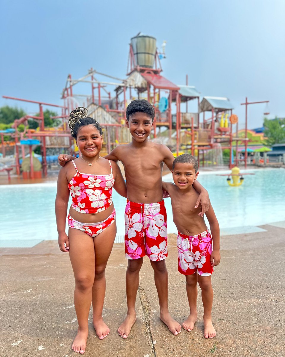KentuckyKingdom's tweet photo. 🎢🎡 Post Your Park Pics 🎡🎢

We love seeing the memories created at the park! Share your pictures with us by uploading here: https://t.co/SjHDnCR5Zr

📸: Stephanie Woodruff, TheWinderWay (IG), HelloJavonda (IG) https://t.co/dAs4pDP1WE