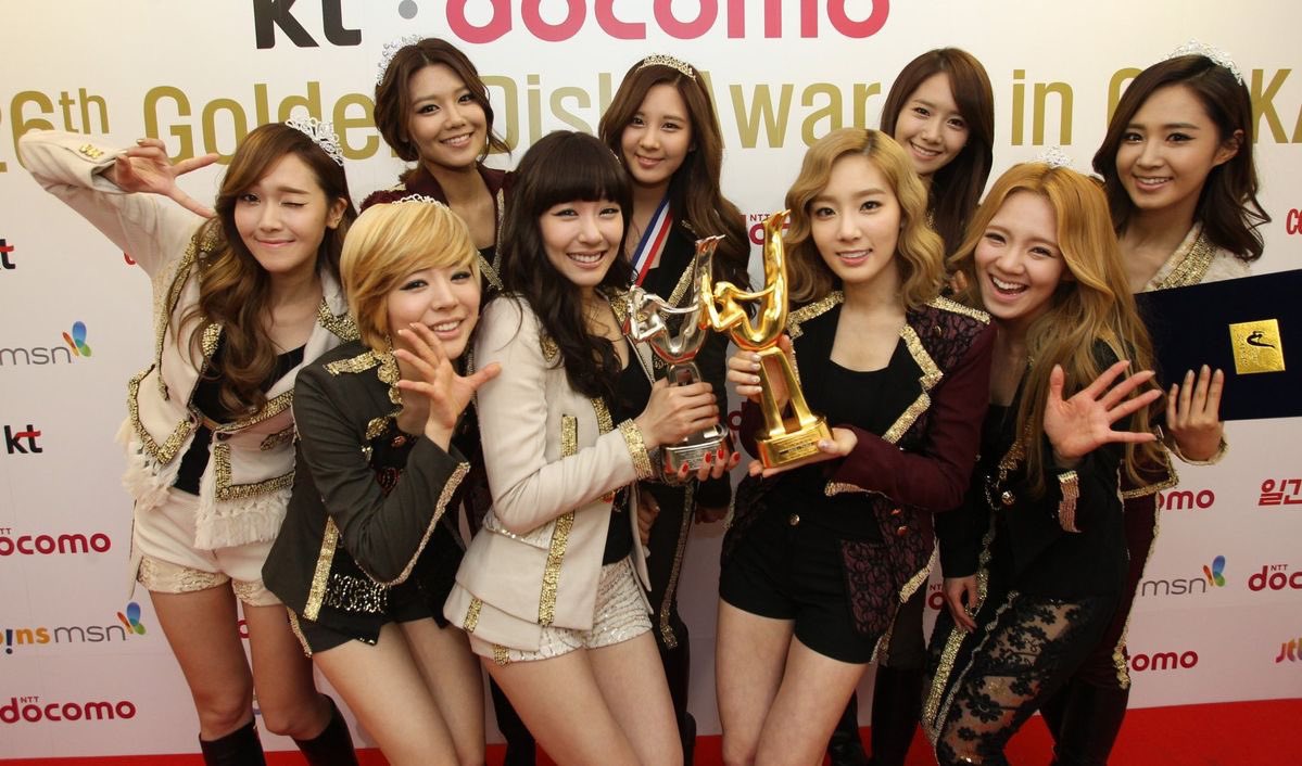 snsdsarchive's tweet photo. snsd at the golden disk awards (2012) https://t.co/PRVKqXaUHi