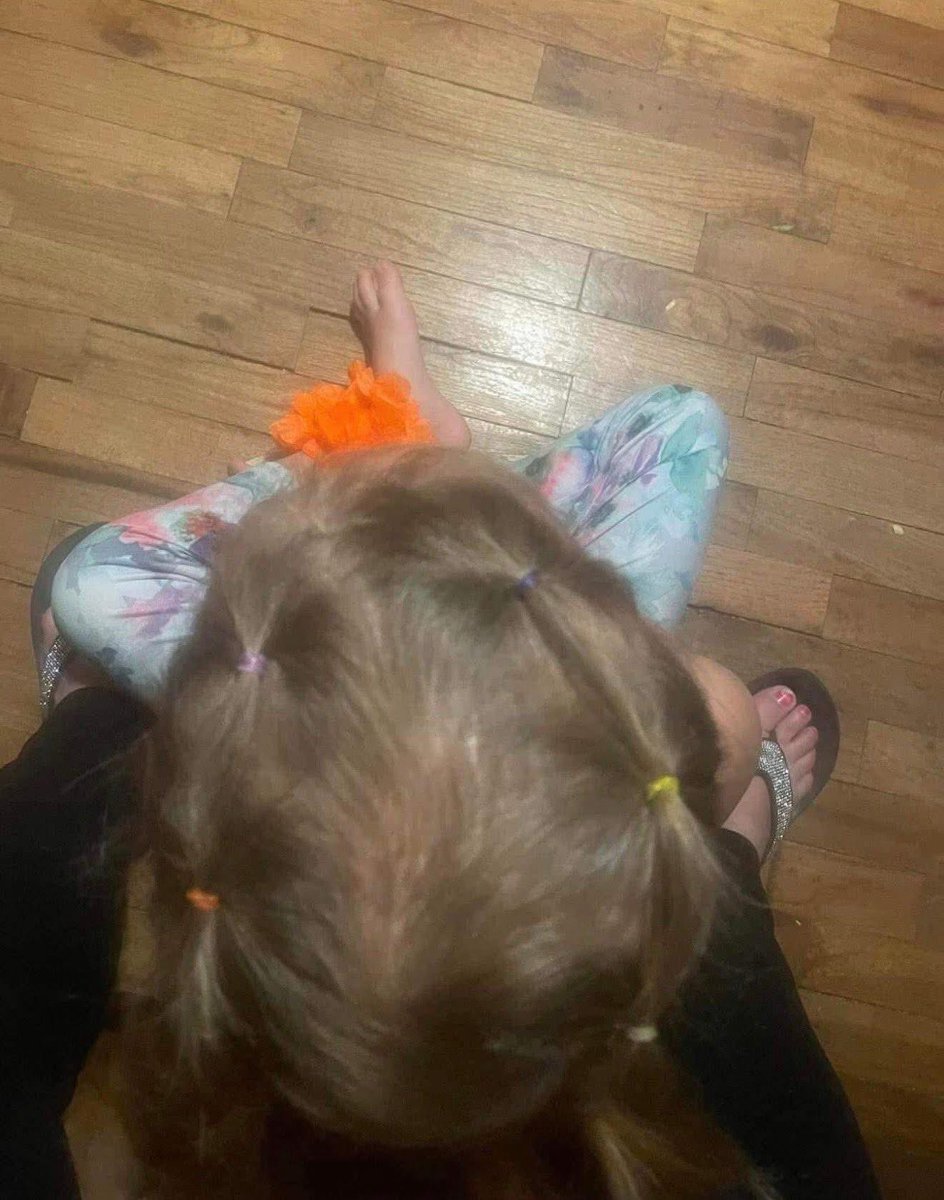 TyThaMua_'s tweet photo. I remember being in cosmetology school and hearing there way no cure to alopecia ..

I remember this family wanting their daughters hair to grow out after every dermatologist told them it wouldn’t 

But because I didn’t give up on a product that God sent me a vision about  I was https://t.co/B9PyJkX76N