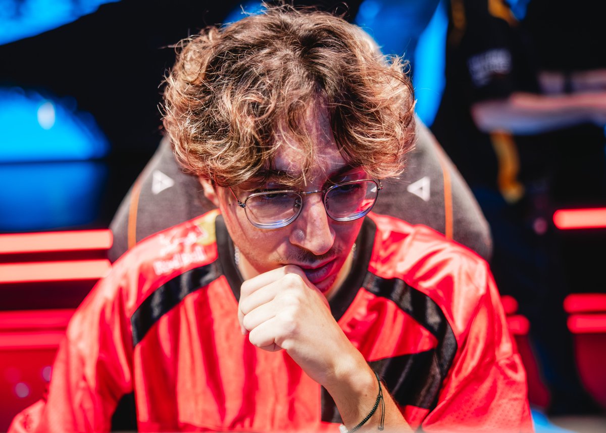 RocketBullets's tweet photo. but if Sentinels 🇺🇸 make partnership, they NEED a rival

Who should their "El Clasico" be for 2027?

FNATIC 🇬🇧 - First Ever International Grand Finals
100T 🇺🇸 - Two Teams that have met 21 times
T1 🇰🇷 - The Team who signed TenZ 🇨🇦
G2 🇺🇸 - Really funny Twitter Beef https://t.co/6VN9joP4ss
