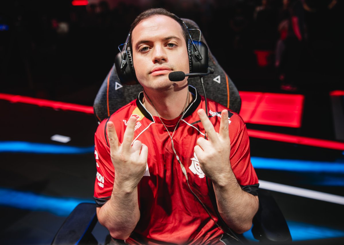 RocketBullets's tweet photo. but if Sentinels 🇺🇸 make partnership, they NEED a rival

Who should their "El Clasico" be for 2027?

FNATIC 🇬🇧 - First Ever International Grand Finals
100T 🇺🇸 - Two Teams that have met 21 times
T1 🇰🇷 - The Team who signed TenZ 🇨🇦
G2 🇺🇸 - Really funny Twitter Beef https://t.co/6VN9joP4ss