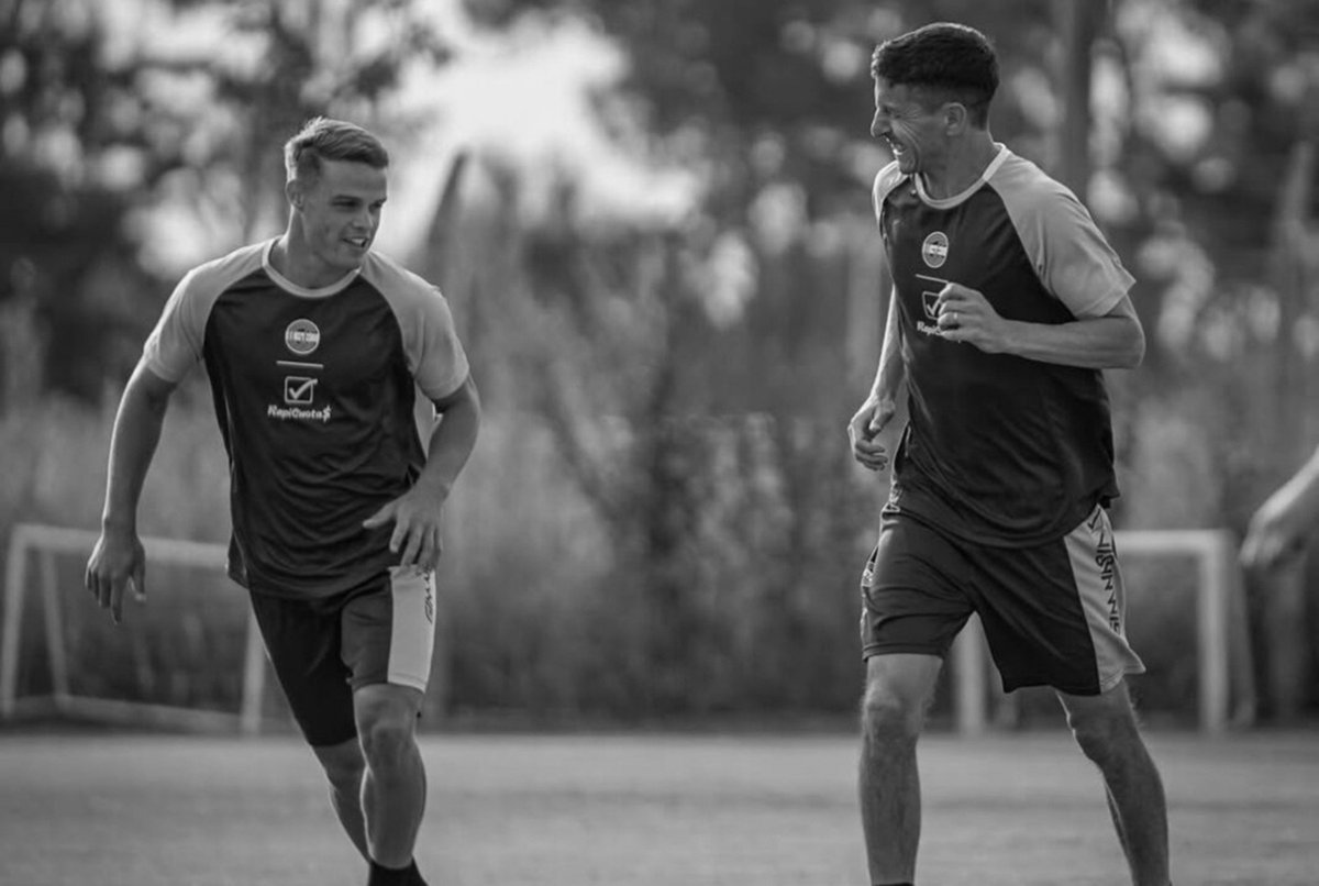 Alvaromz22's tweet photo. #GELP  🚨MALAS NOTICIAS.

❌ IGNACIO MIRAMON y NACHO FERNANDEZ NO ESTARÁN DISPONIBLES para enfrentar a Barracas Central el sabado.

*️⃣ La ausencia se debe a que el partido será el domingo. https://t.co/vXXCPFy6dq