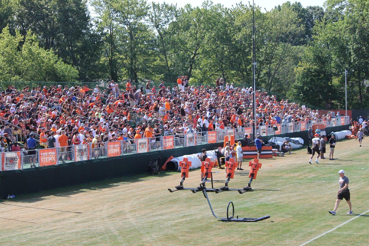 TheCLE's tweet photo. Football is back in The Land.

Heading to Browns Training Camp? Check out our guide before you go: https://t.co/pIP1G4SsXA

#thelandforlife #Browns #BrownsTrainingCamp #Cleveland #NFL https://t.co/GsrHMCBfim