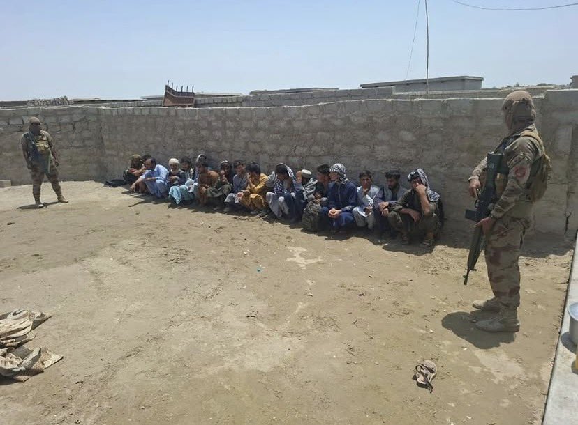 BREAKING: Major Human Smuggling Attempt Foiled in Pakistan's Mashkail