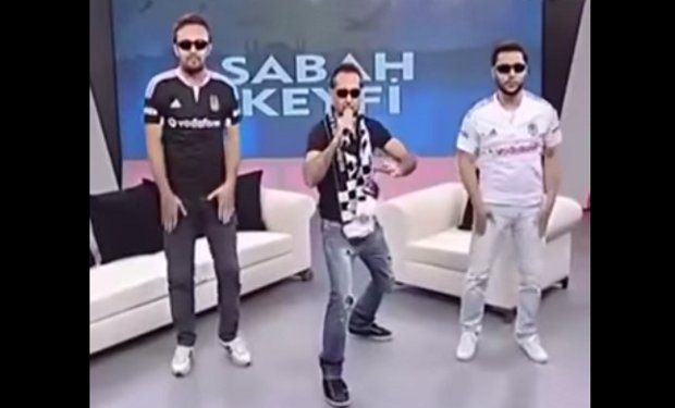 Bay__Mehmet's tweet photo. @kem0l41 Vay eşektaşlı vay!! Sen klip çek aq..Nasılda madara oldunuz! O başkanınızın eşgal ne lan öyle 🤣🤣🤣

Klip 👇🤣🤣🤣 https://t.co/7NTvbQEP8p