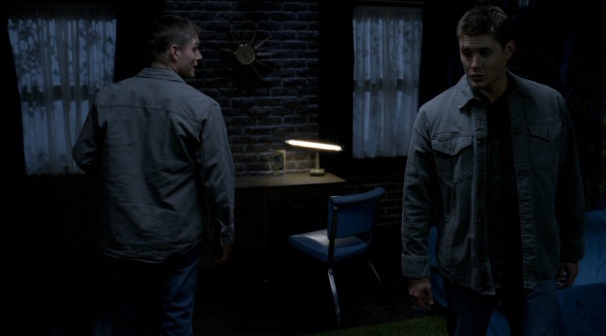 spnwv67's tweet photo. DEAN “Getting the strong urge to Prince Siegfried myself into oblivion? Yes.”
SAM “You really did see "Black Swan." https://t.co/ghhsP6aM3h