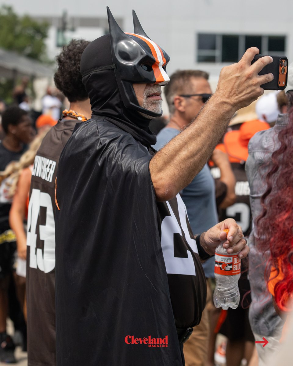 ClevelandMag's tweet photo. The Browns continue training camp this week in Berea with battles ahead at numerous positions along with getting to know new additions to the roster. The first preseason game remains more than a week away. The regular season opens Sept. 13. https://t.co/VxxCqpeEpd