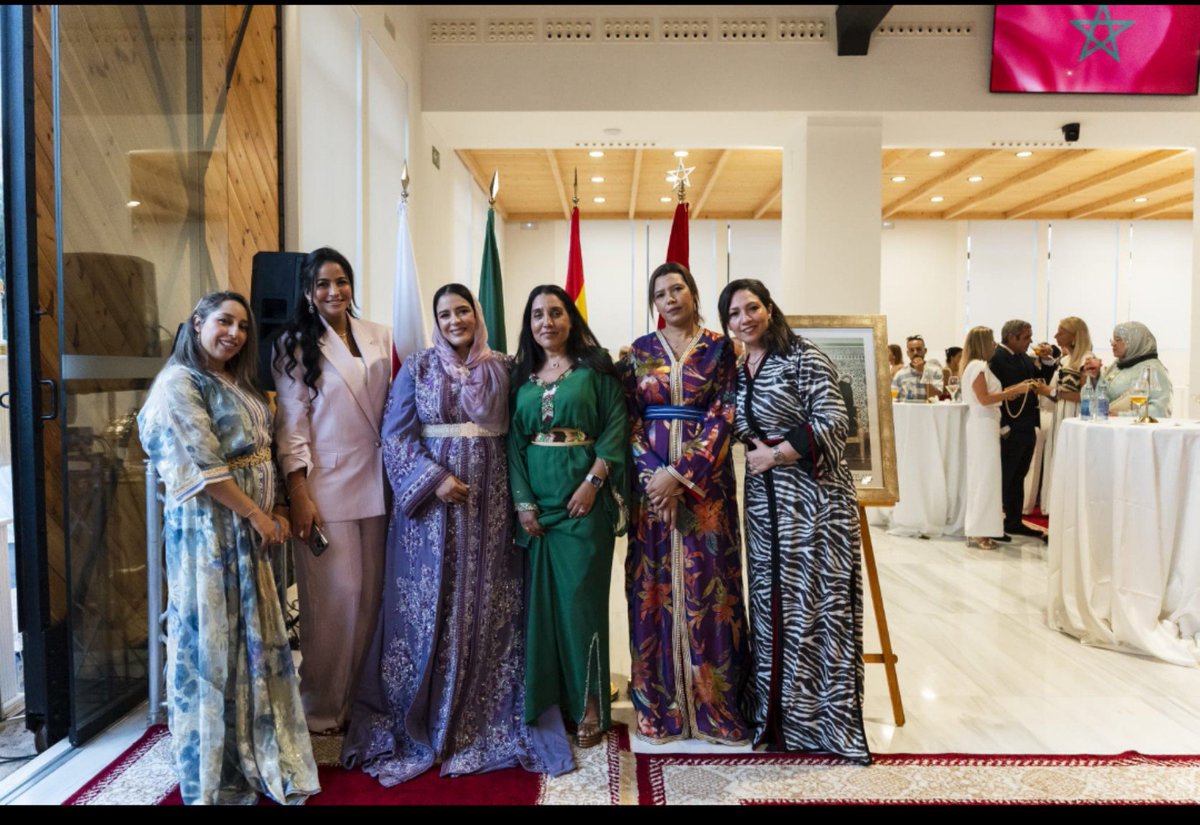consalmeria's tweet photo. نظمت القنصلية العامة للمملكة المغربية  بألميريا  حفل استقبال تخليدا لهذا الحدث الوطني المجيد  في جو من الفرح والود والأخوة. https://t.co/lWmpNAbopX