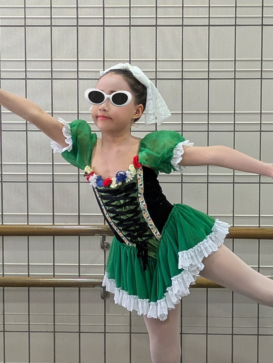 inoue31480's tweet photo. 5日賛助出演無事終了致しました。
井上京子バレエ教室生徒
素敵な踊りを皆様にご披露出来ました！バレエは本当に素敵です。 https://t.co/xNb7ofxQE3