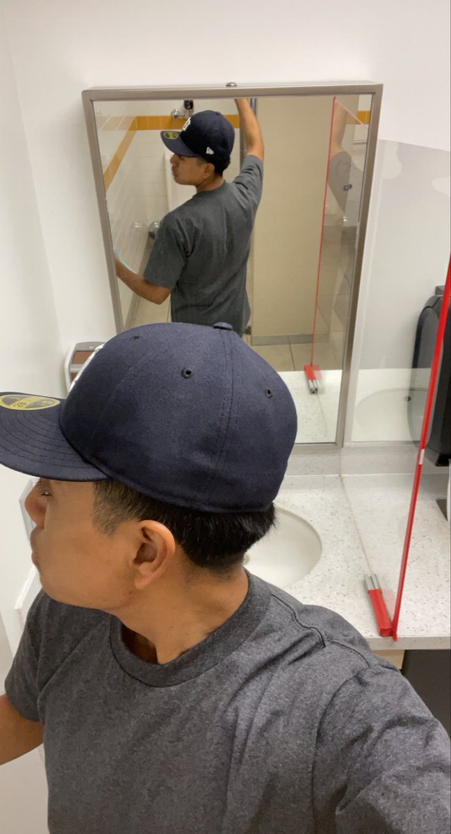 Joseliftsss's tweet photo. Man tb when I  used to work at Amazon 😭def miss it lol #fypシ゚ #viralpost2026シ #latino #edgar #horny #chudai #candid #gooner #wata #nsfwtwtًً #amazonad https://t.co/MlZd5hSwEI