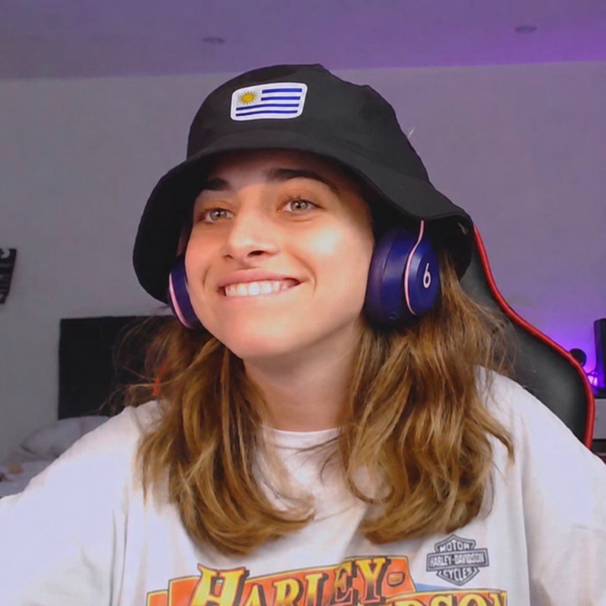 belroldn's tweet photo. LLEGUE TARDE pero soy bel🇺🇾 ex benzaorta pero borre la cuenta, sigo a luli desde el 2021 yyy no se q mas poner eee la hice reír con uno de mis videos (mi mayor logro ahre) enfin siganme soy piola aunq tenga cara d culo <3 #integracionlulier https://t.co/F8HnEaoy0g