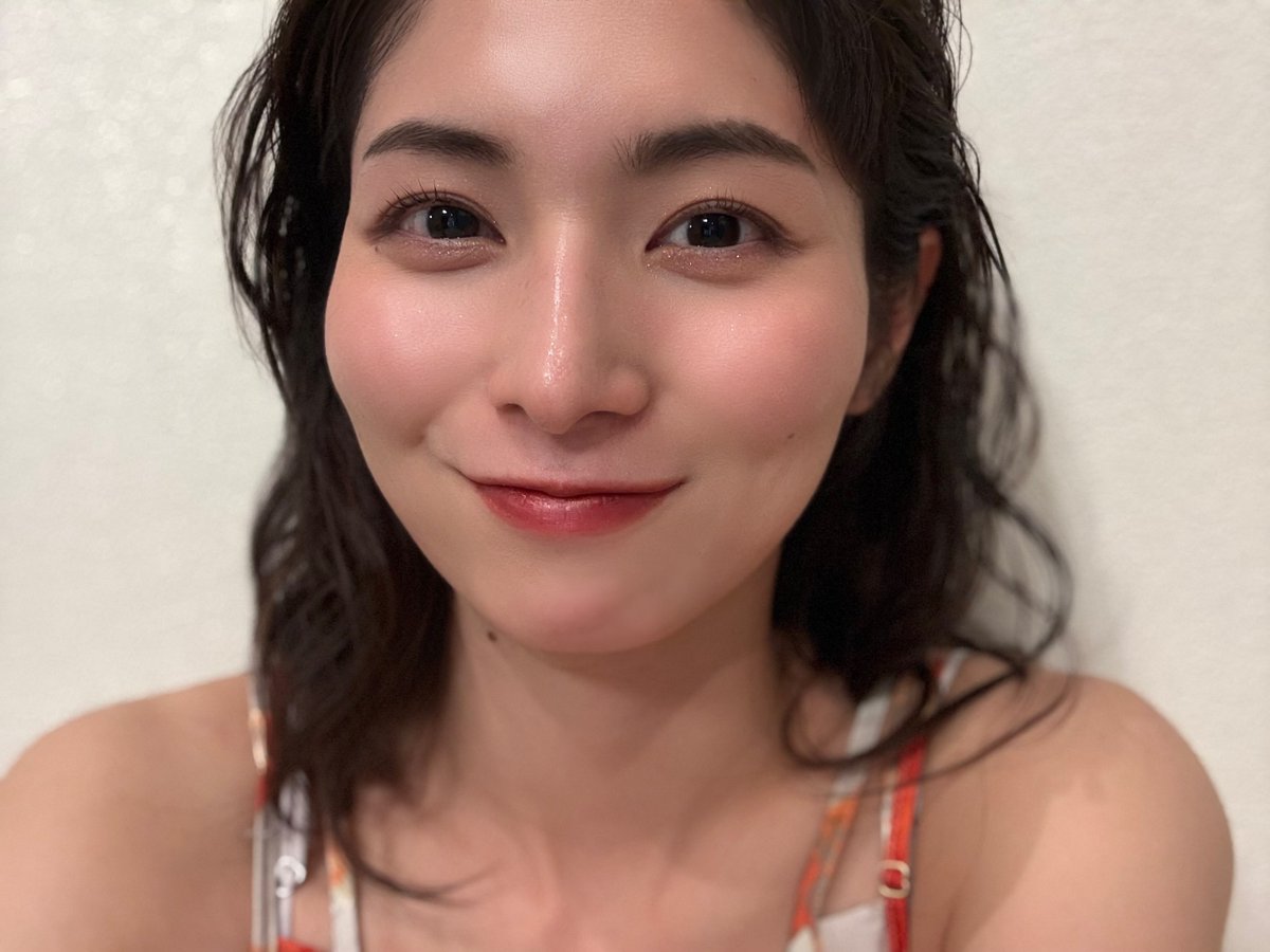 oisland_rino25's tweet photo. おはよ🧡
今日もハッピーな１日に🌈✨
行ってらっしゃい行ってきます💗 https://t.co/K8hzdR9gOy