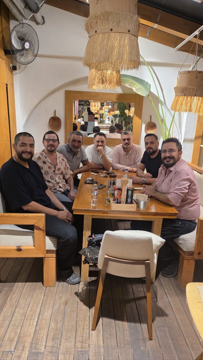 2434snr's tweet photo. Kıymetli @AltayCemMeric hocamın misafiri olduk, samimiyeti ve gardaşlığı için çok teşekkür ederim.
@alihaydarekiz1
@muslihiddinreis
@ozturkefendi_
@serintoprak2
@Nabukadnezarll https://t.co/ndtdfzafY3