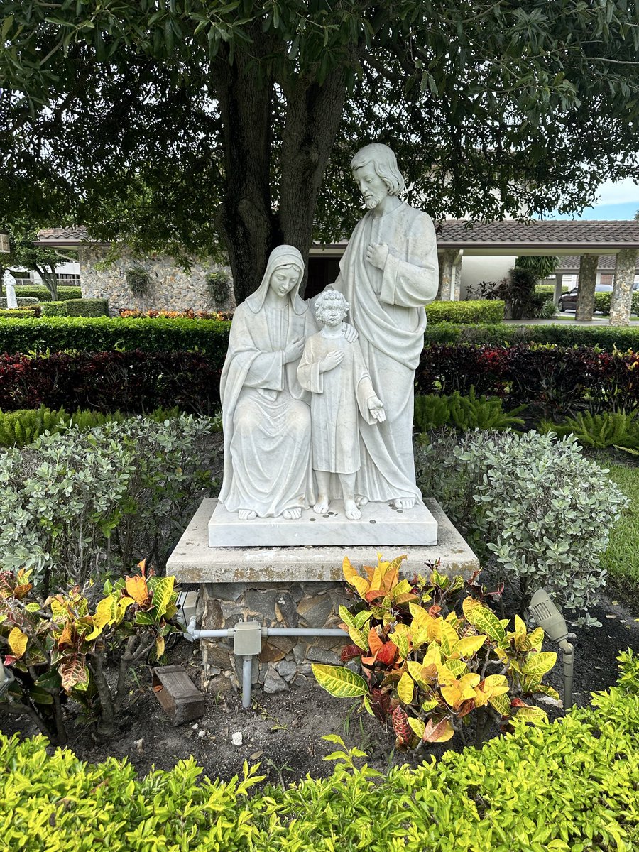 CatholicFQ's tweet photo. The family is the foundation of civilization https://t.co/oil28qXHAS