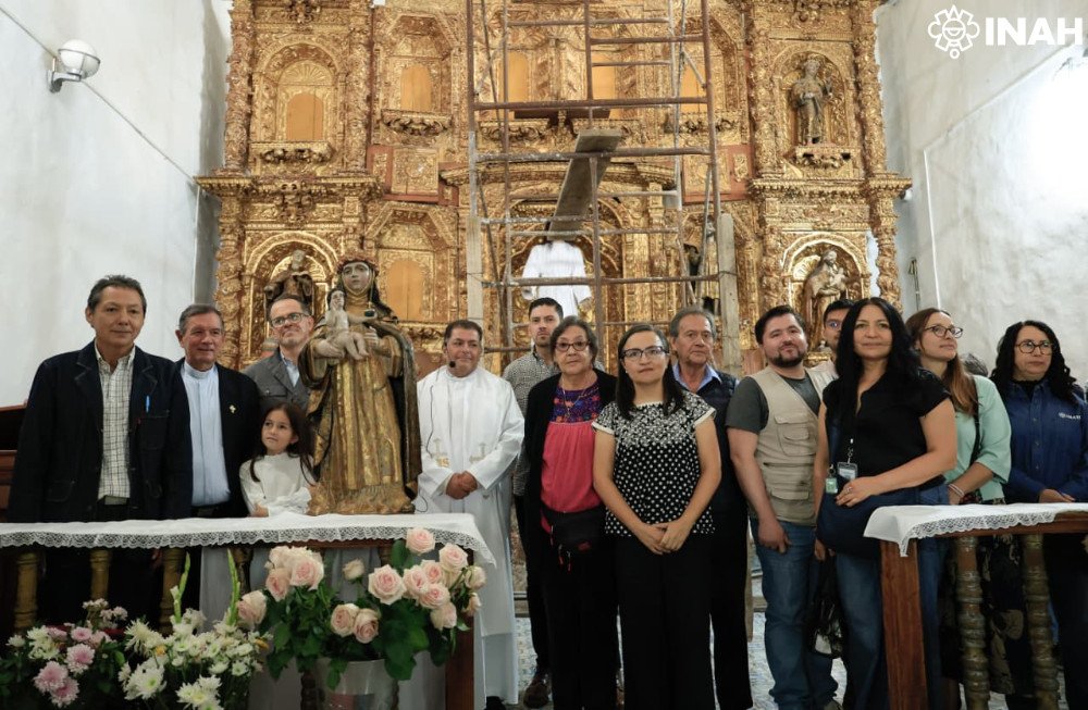 INAHmx's tweet photo. #ÚltimaHora 📢 Regresa a Epazoyucan, Hidalgo, la escultura de Santa Rosa de Lima, del siglo XVII

• Fue sustraída en 2007 y recuperada en 2024, como resultado de la campaña #MiPatrimonioNoSeVende

Entérate: https://t.co/s2qiL2XqVq

📸 Gerardo Peña, INAH. https://t.co/MGSPuRBcjz