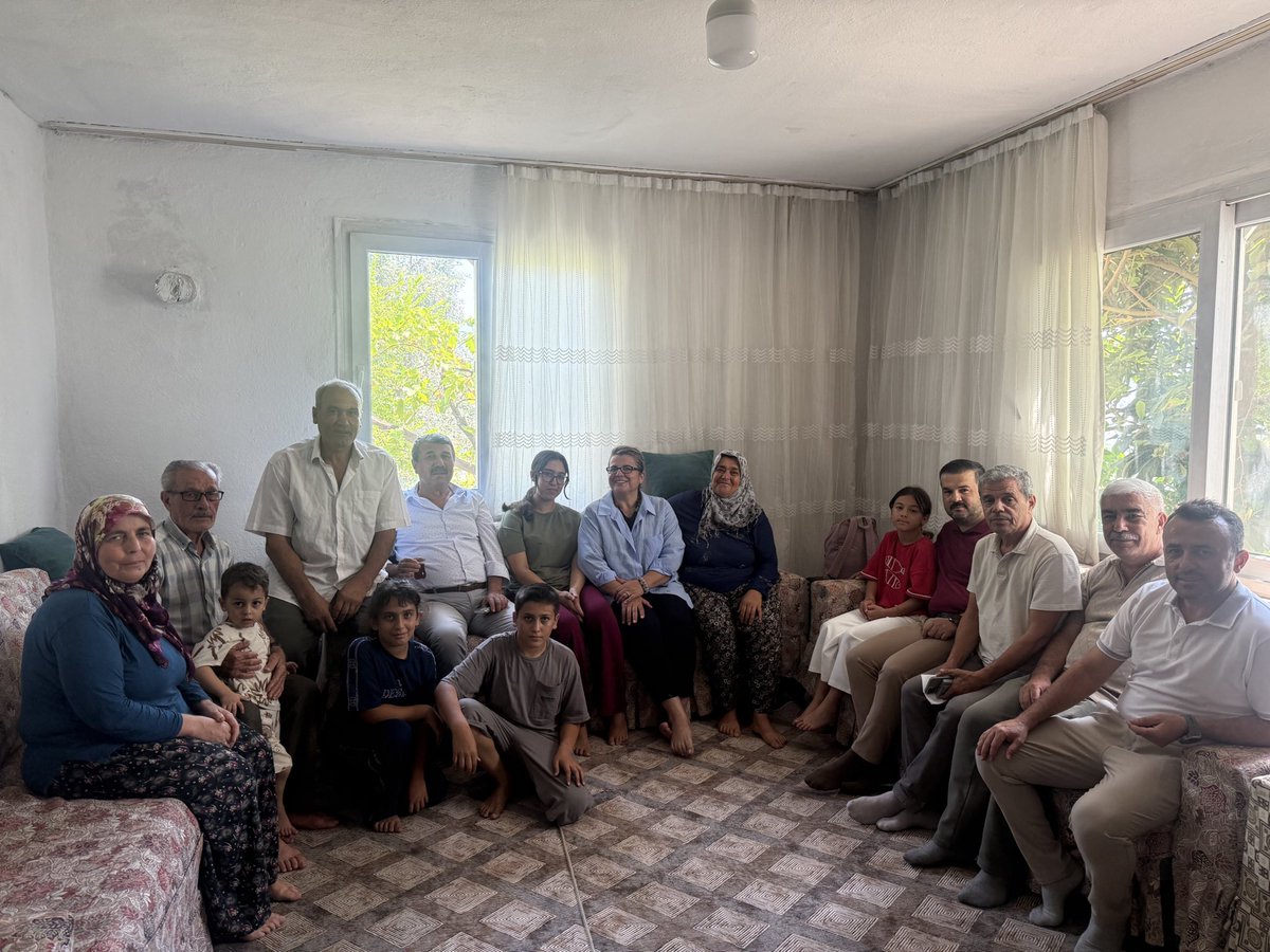 hidayetkilinctr's tweet photo. 📍Anamur

Sarıağaç Mahallesi Mahalle Temsilcimiz Ali Ülkü’yü, Milliyetçi Hareket Partisi Anamur İlçe Başkanımız Mehmet Yayla ve İlçe Yönetim Kurulu Üyeleri ile birlikte ziyaret ederek kıymetli vatandaşlarımızla bir araya geldik. https://t.co/TE0bohTUpX