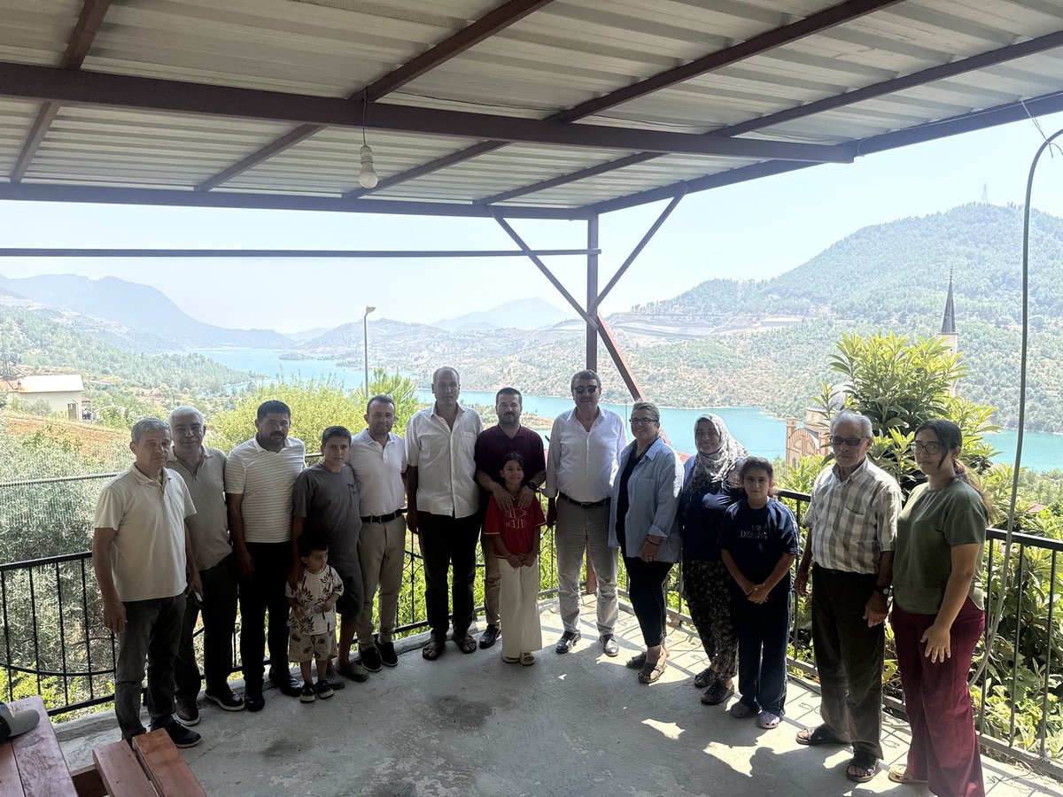 hidayetkilinctr's tweet photo. 📍Anamur

Sarıağaç Mahallesi Mahalle Temsilcimiz Ali Ülkü’yü, Milliyetçi Hareket Partisi Anamur İlçe Başkanımız Mehmet Yayla ve İlçe Yönetim Kurulu Üyeleri ile birlikte ziyaret ederek kıymetli vatandaşlarımızla bir araya geldik. https://t.co/TE0bohTUpX