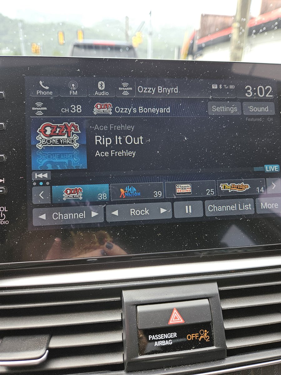 SusanHardi70118's tweet photo. Thanks for playing this awesome jam today!! Keep rockin my friend 🤘🤘
@Strigl @OzzysBoneyard https://t.co/TrySLgbmyG
