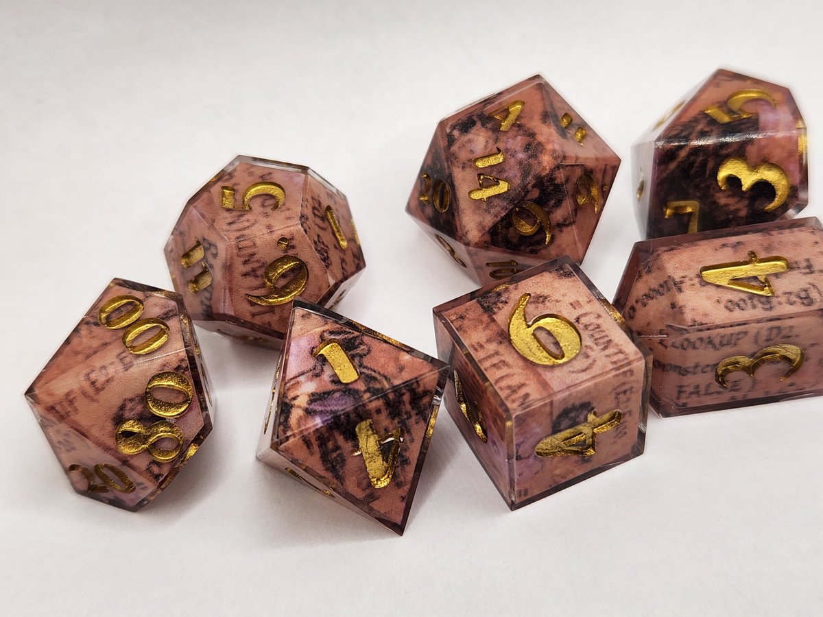 Sinnamon_Dice's tweet photo. This is going to sound crazy but.. This is a custom Dice Set and the person who asked for it has disappeared from my Etsy messages :c If youre out there I'm sorry, Ive been trying to find your name 🥺 https://t.co/s9csQWc33O
