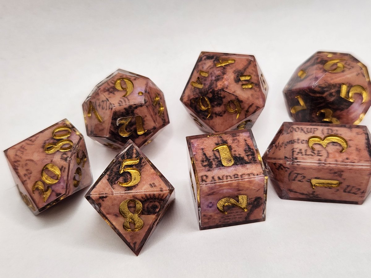 Sinnamon_Dice's tweet photo. This is going to sound crazy but.. This is a custom Dice Set and the person who asked for it has disappeared from my Etsy messages :c If youre out there I'm sorry, Ive been trying to find your name 🥺 https://t.co/s9csQWc33O