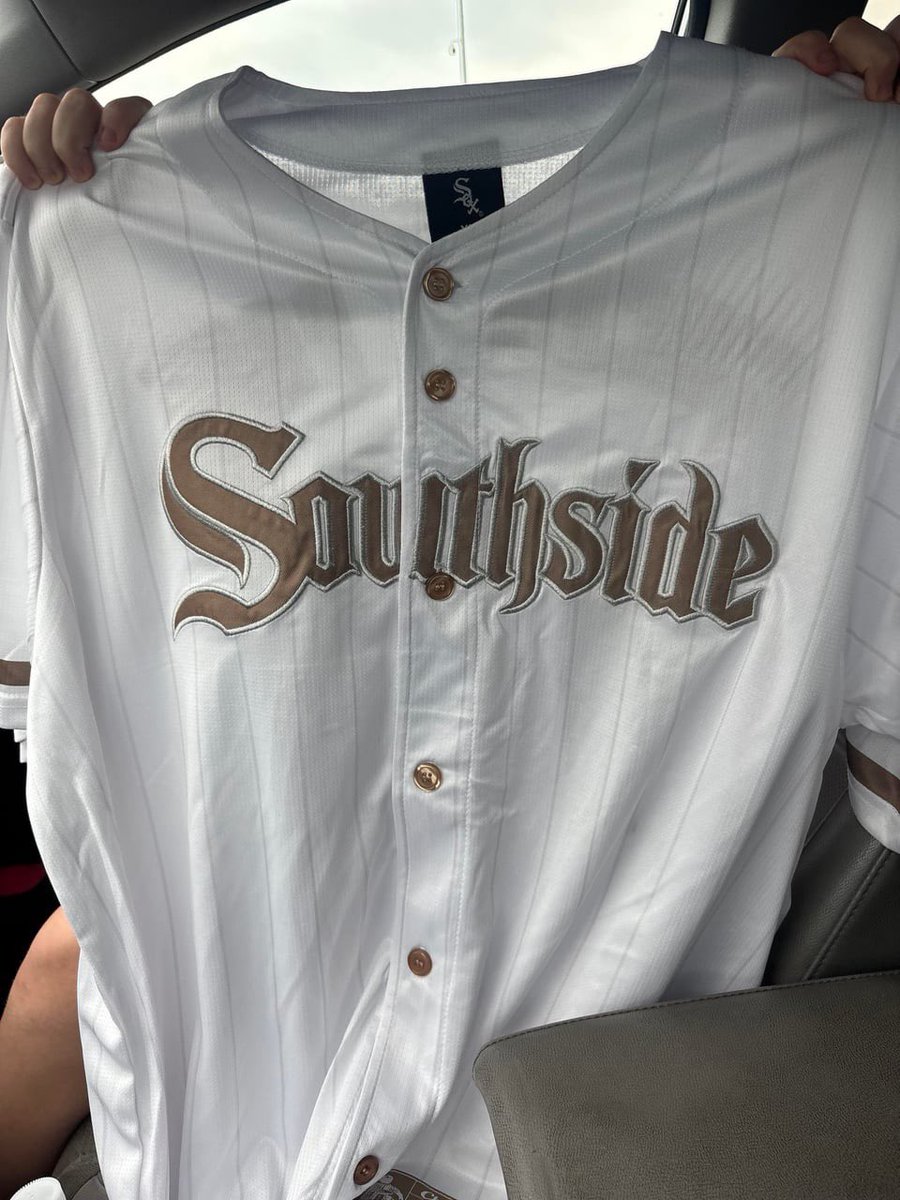 MySoxSummer's tweet photo. Special Pope Jersey Giveaway is 🔥🔥🔥

📸 from Reddit https://t.co/pyp3rXM5M3