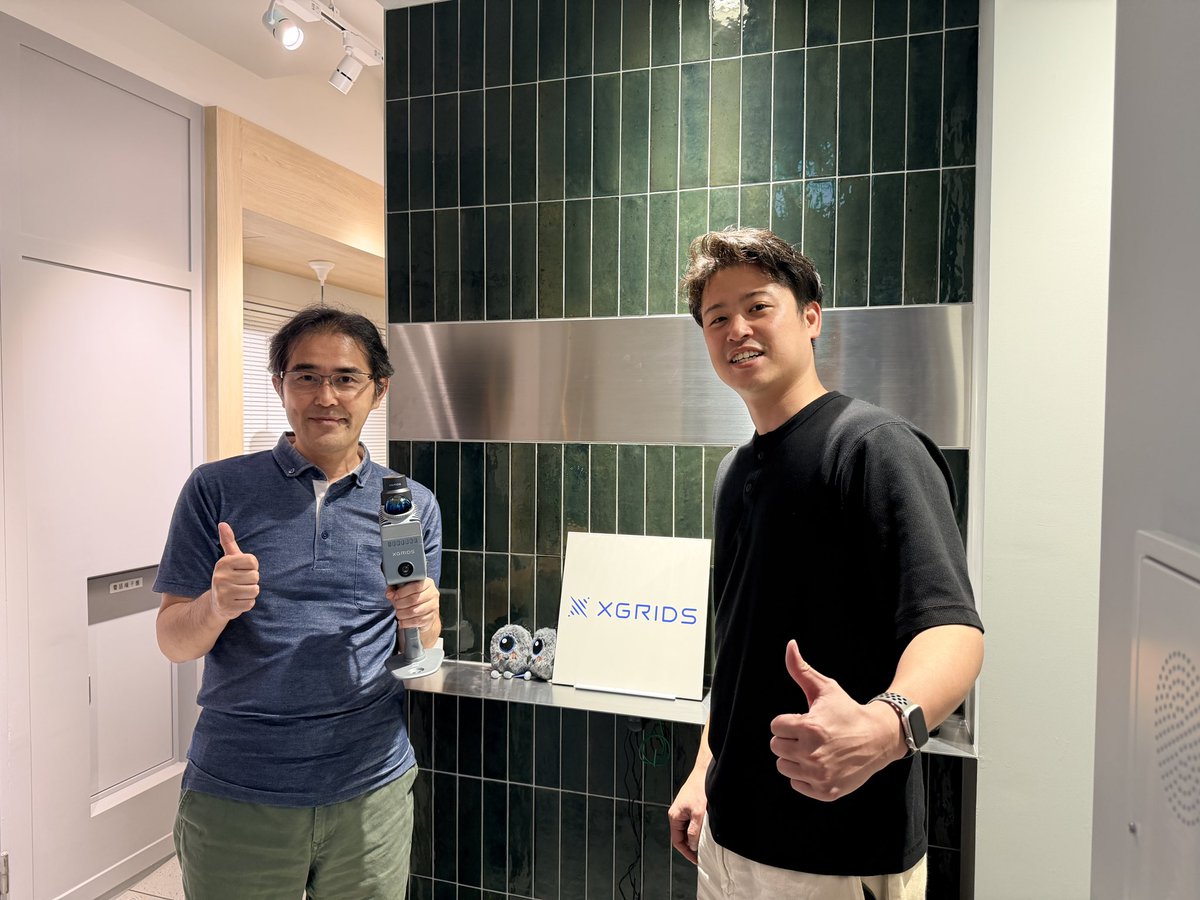 XGRIDSJAPAN's tweet photo. スタジオダックビル様に、XGRIDS JAPANオフィスへご来社いただきました！

Lixel K2の検証を行う予定です。
今後記事も投稿予定ですので、
ぜひ両社の発信をフォローしてください！

スタジオダックビル様、ありがとうございました！
@DuckbillStudio

#XGRIDS #LixelK2 #LCC #3DGS https://t.co/G3FVQEpoFf