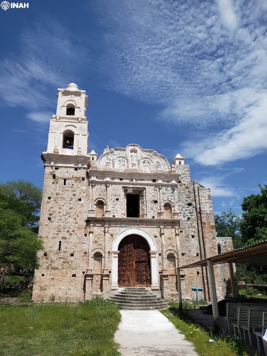INAHmx's tweet photo. La Parroquia de San Juan Bautista, en Atenango del Río, Guerrero, es un monumento histórico de origen virreinal que forma parte del patrimonio cultural de la región.

Te invitamos a conocerla en nuestra #FotoDelDía: https://t.co/YYHZuk5W7M

📸 INAH Guerrero. https://t.co/OPgNxF9nug