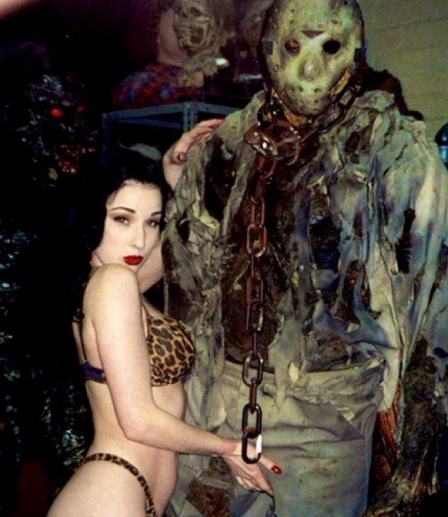 horrorsthetics's tweet photo. https://t.co/V3ZxYWT4tc