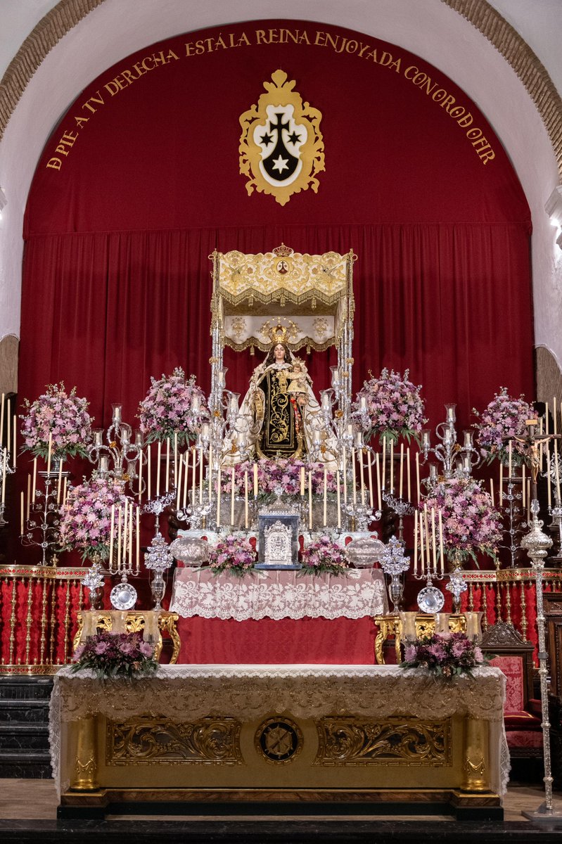 Patrona_Rute's tweet photo. Solemne Novena en honor a Nuestra Excelsa Patrona en la Parroquia de Santa Catalina, que se nos presenta ya dispuesta en el soberbio altar realizado por el grupo de priostía y que pretende seguir los cánones de los montajes clásicos de la hermandad durante las décadas pasadas. https://t.co/NJU8qbVeNM