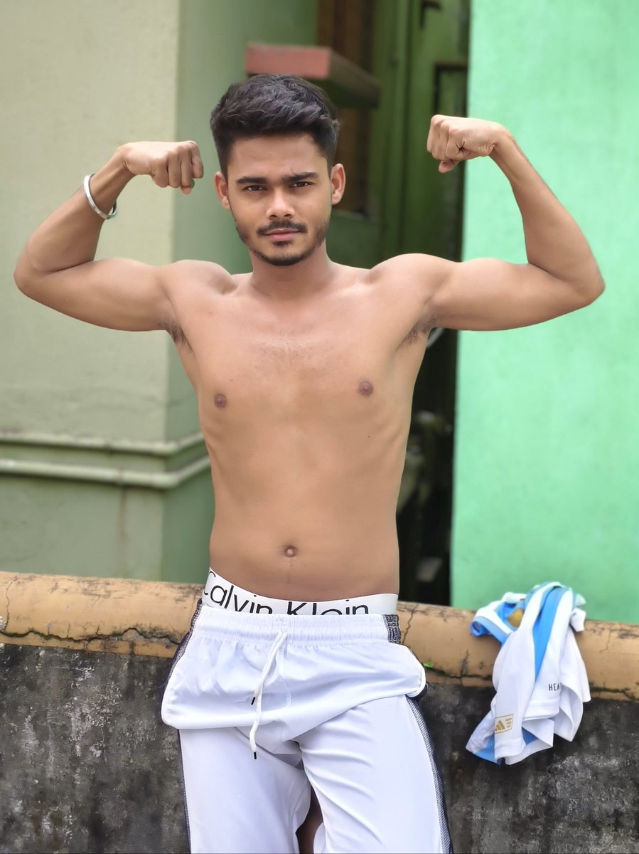 Rohan42988651's tweet photo. Hot munda ❣️😍🤤 https://t.co/ZJINqFBj7r