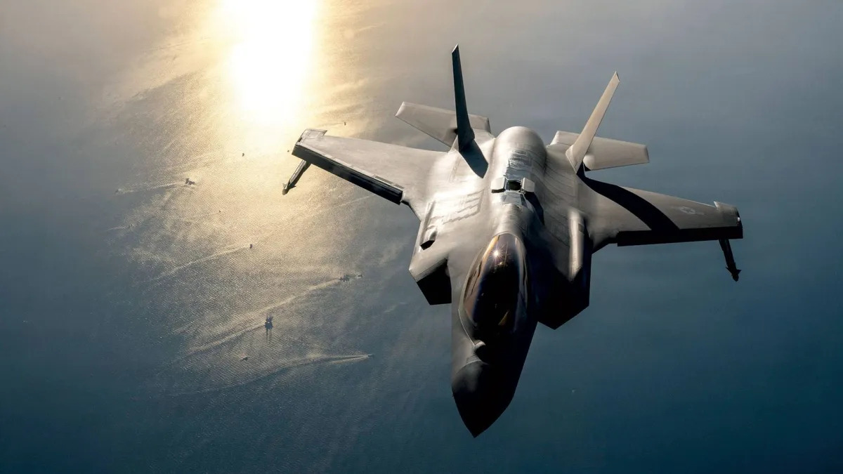 rasidnewscom's tweet photo. مفاوضات مضيق هرمز تدخل مرحلة الحسم بين ايران وعمان https://t.co/hedE1l7Dy1 #مضيق_هرمز #ايران #عمان https://t.co/5erC1N0oCa