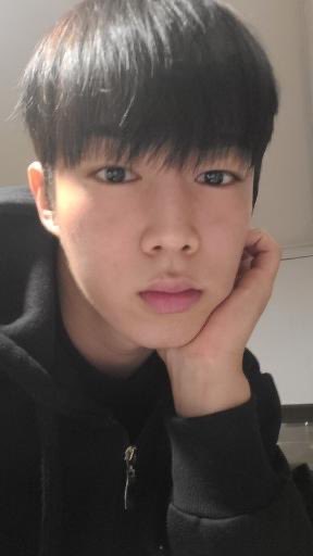 alwaysleedawon's tweet photo. 상혁시 https://t.co/oshsIfuD5E
