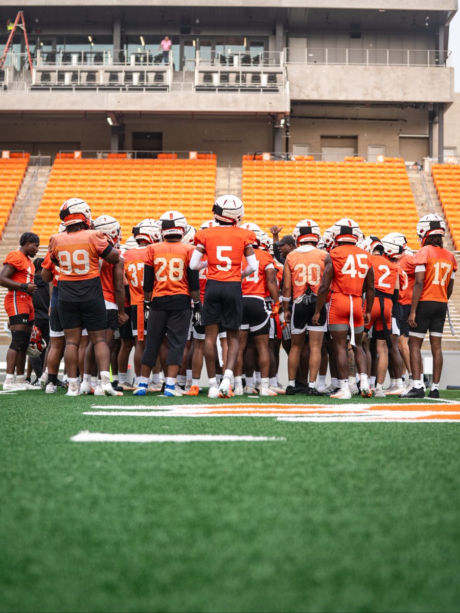 BearkatsFB's tweet photo. Bearkat Football is back!
#EatEmUpKats | #BePartOfIt https://t.co/Y4sagXUxVx