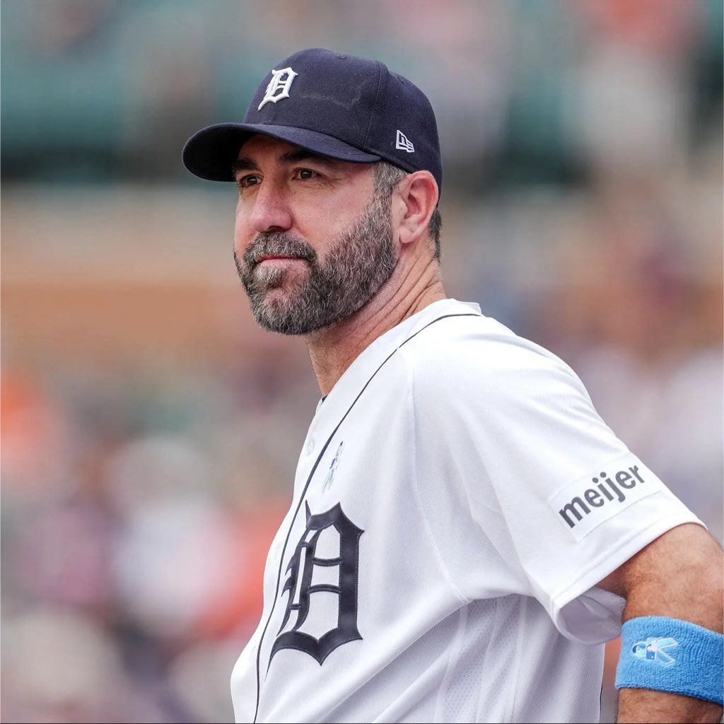 the_det_times's tweet photo. Justin Verlander reportedly did some throwing off the front of the bullpen mound today, per @beckjason https://t.co/fkXtIEClqD