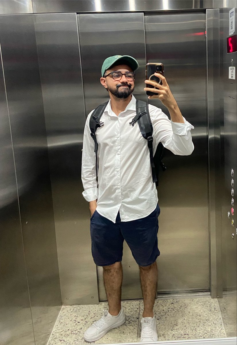 kevenholy's tweet photo. Bora pro cursinho?! https://t.co/9kj0yLFLMa