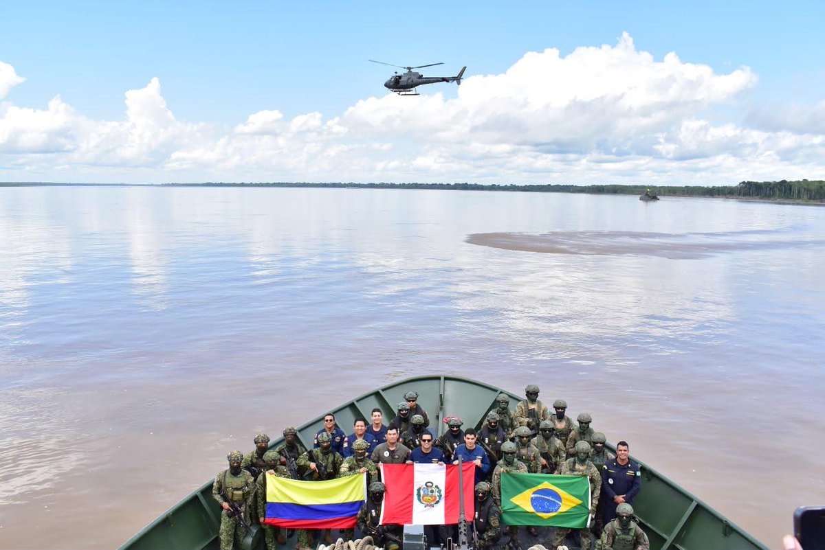 naval_peru's tweet photo. Iquitos: La Marina de Guerra del Perú culminó la Segunda Fase de #BRACOLPERNAVAL2026 junto a Colombia y Brasil, fortaleciendo la interoperabilidad y capacidades tácticas con ejercicios fluviales para responder a desafíos de seguridad en la Amazonía. #NavegandoAlServicioDeLaPatria https://t.co/X6IaGb6sOa