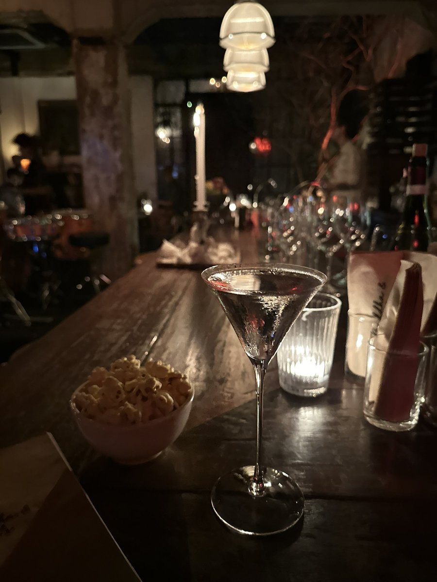 M60414614's tweet photo. วงที่ชอบคืนวันศุกร์ Nurse &amp; her jazz cats ที่ Buddha &amp; Pals https://t.co/0vkV10YQlC