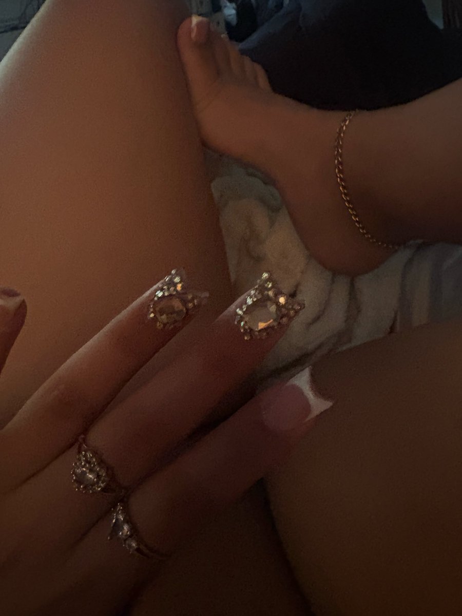jnkeispunk's tweet photo. fresh new sets👸🏽 https://t.co/Oj782PmDHX