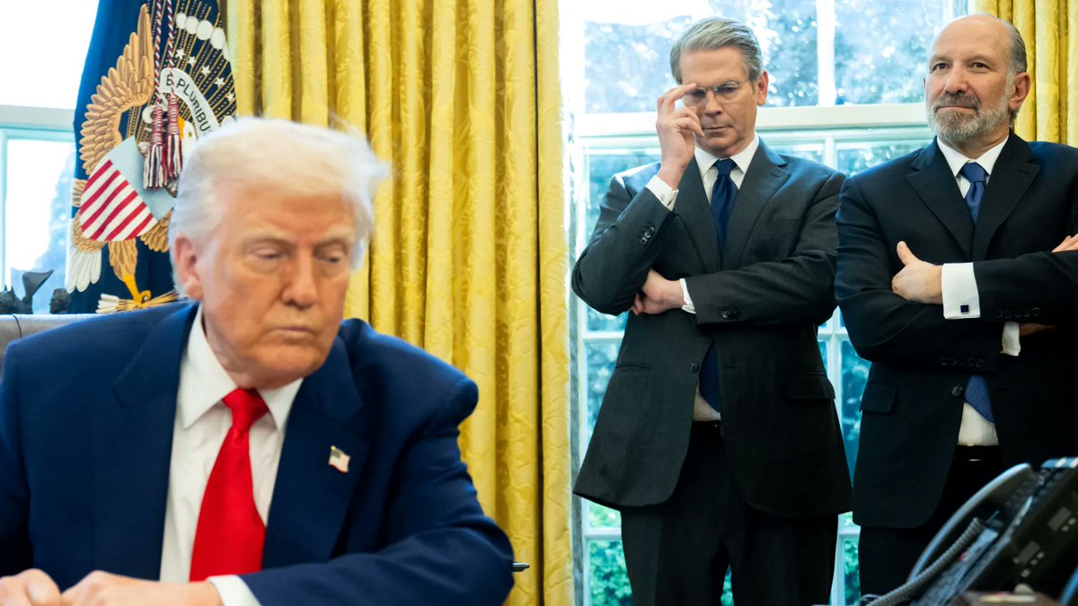 TheMaverickWS's tweet photo. The American public deserves to know if Scott Bessent, Howard Lunatic or any other swampy creature invested directly or indirectly in the Japanese Yen prior to the Treasury's decision to rescue it. https://t.co/zRrB2oljHM