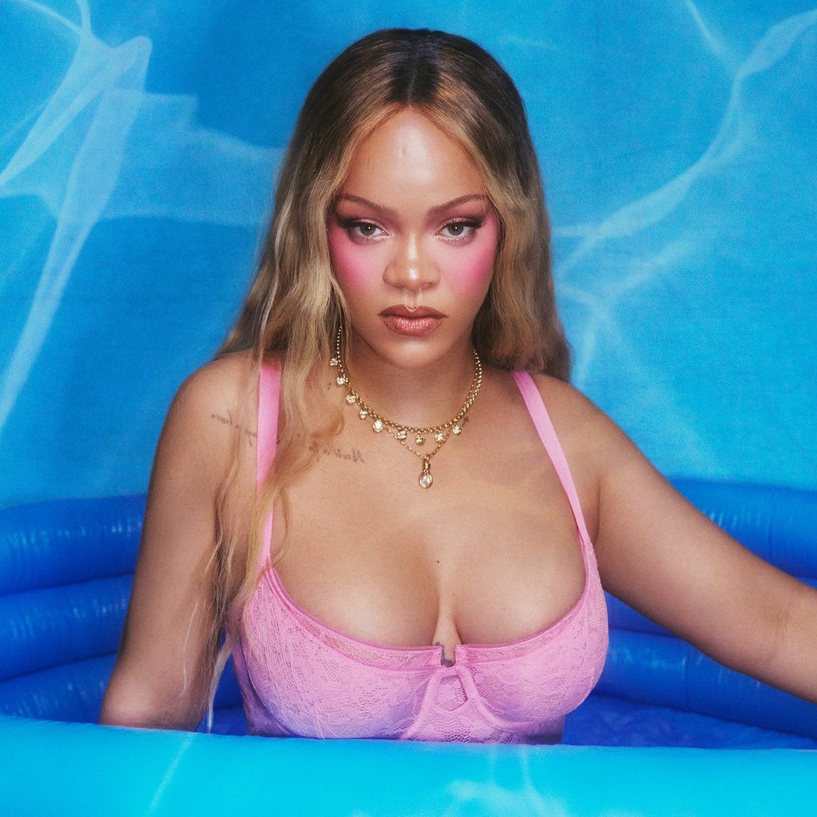 FentyStats's tweet photo. 🌎 Spotify Global Chart (August 4, 2026):

#102 Don’t Stop The Music [+7] — +1,450,706 streams
#116 Only Girl (In The World) [+6] — +1,389,454 streams
#122 We Found Love [-9] — +1,364,568 streams
#123 Umbrella [+12] — +1,362,589 streams
#173 S&M [+9] — +1,236,613 streams
#197 Love The Way You Lie [RE] — +1,183,315 streams
